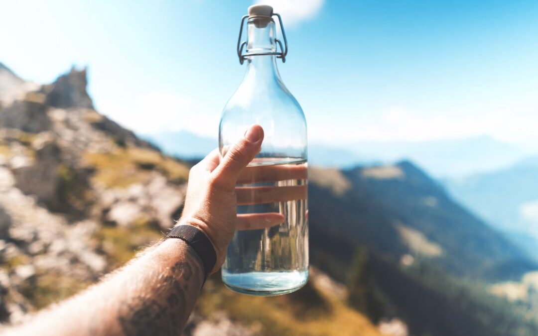 Hydration ab 50: Warum Trinken allein nicht reicht